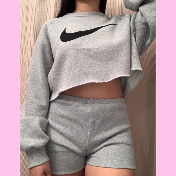 nike matching sets shorts and crop top